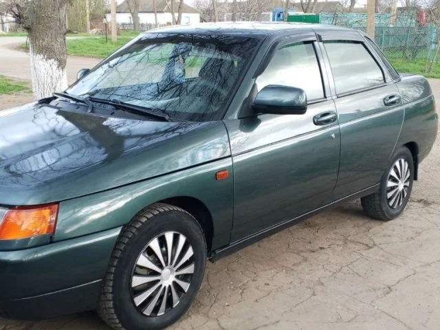 Фото: Продам (ТЕХОСМОТР ПРОЙДЕН) Ваз 2110 1.6 8кл 2006год бензин. Автомобиль в хорошем состоянии делать ничего не нужно, кузов