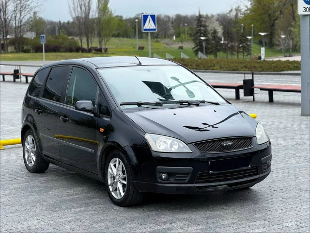 Фото: Продам Ford C-Max 2004 года, мотор 1.8 коробка механика, машинка в отличном состоянии обслужена, мотор отличный не дымит