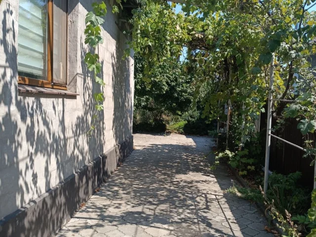 Фото: ‼️‼️‼️Сдам в долгосрочную аренду шикарный дом в отличном месте.Ор- р Девятка,Левый берег,ул.Февральская,также в двух шаг