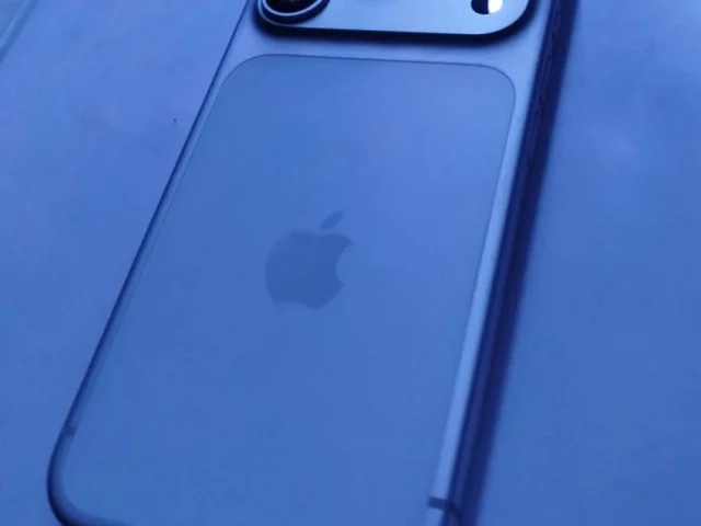 Фото: Продам IPHONE 17 pro 512Гб