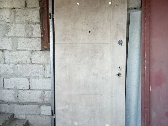 Фото: ПРОДАМ. МЕТ. ДВЕРЬ б/у фабричная