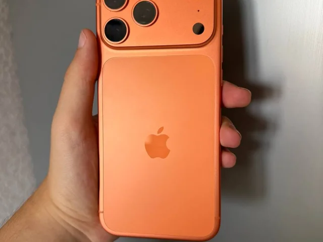Фото: Продам iPhone 17 Pro Max 256 гб