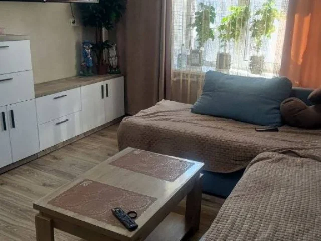 Фото: В аренду предлагается 3-х комнатная квартира в центре Мариуполя, проспект Строителей, д. 92. этаж 4/9
