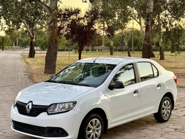 Фото: Продаю Renault Logan 2014 года, пробег 152 тыс. км, двигатель самый надежный в линейке K7M 1.6 8V бензин, механика. Авто