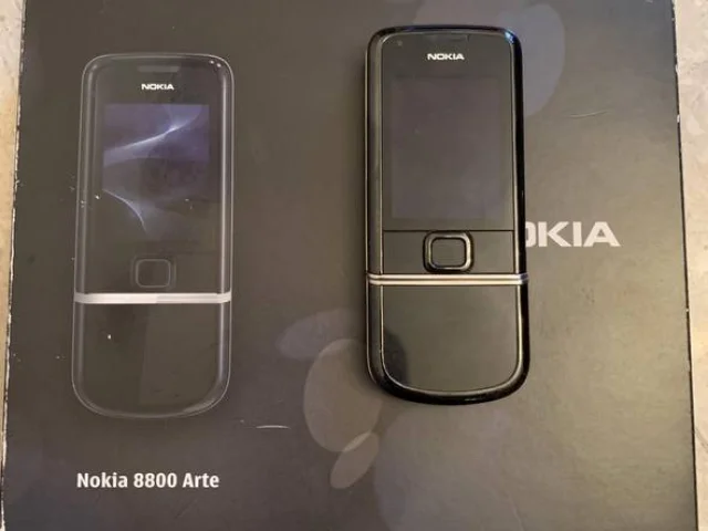 Фото: Продам Nokia 8800 Arte б/у. Хорошее состояние, имеются незначительные следы эксплуатации, в остальном - все работает как