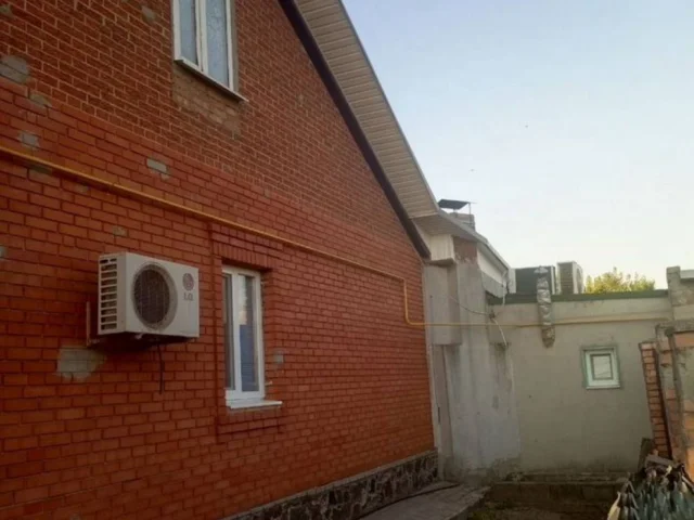 Фото: Пpoдаeтся уютный дoм