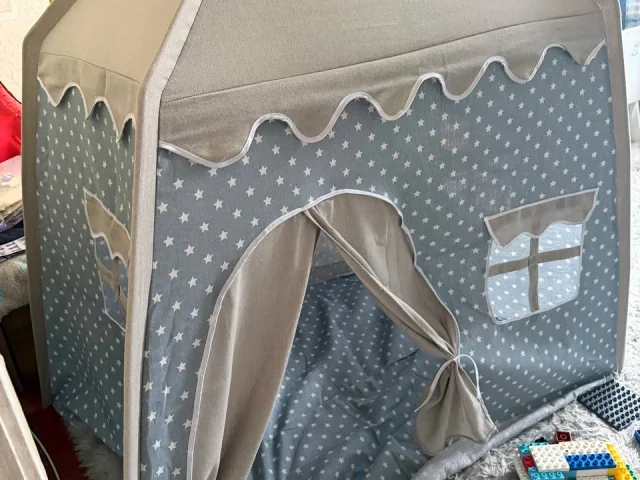 Фото: Продам палатку 1500р.Донецк,Ворошиловский, света