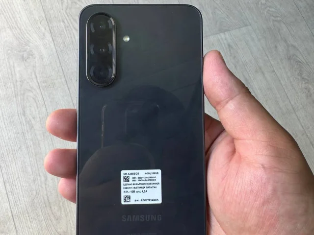 Фото: Продам Samsung A56 8.256 память в идеальном состоянии цена 16 тысяч рублей Донецк