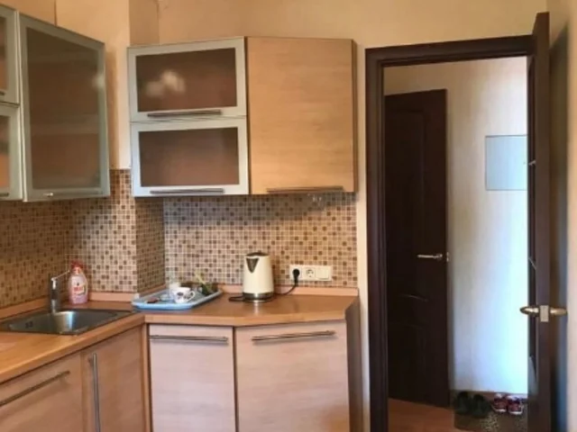 Фото: Сдаётся долгосрочно однокомнатная квартира, Куйбышевский район, микрорайон Смолянка