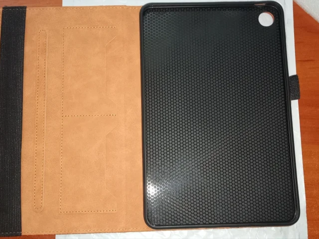 Фото: Чехол для планшета «Древо жизни» — новый, на Xiaomi Redmi Pad 2, 9.7 дюймов