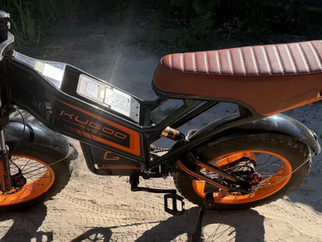 Фото: Продам электровелосипед Kugoo V5. Цена 50 000₽. Шлем в подарок. Все вопросы по номеру телефона