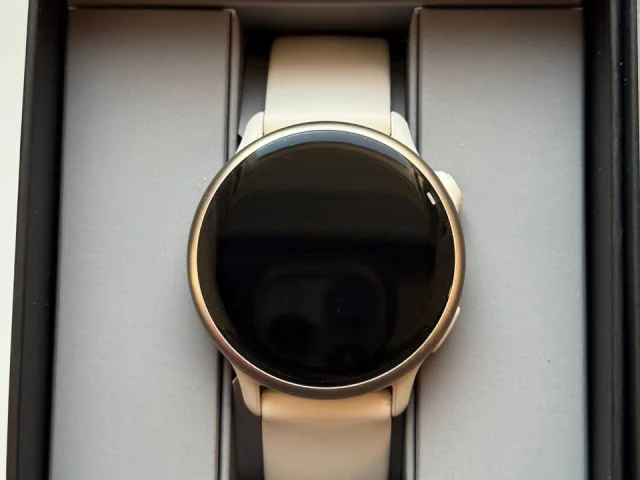 Фото: Продаю свои смарт-часы Garmin Vivoactive 6 lunar gold. Отличные часы для различных тренировок и для тех, кто хочет знать