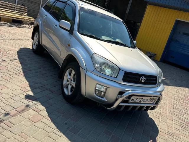 Фото: Toyota Rav4 2001г