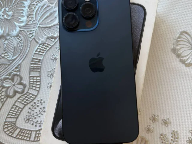 Фото: Продам iPhone 15 Pro Max 256 гб