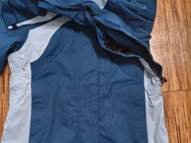 Фото: Куртка Jack Wolfskin оригинал с утеплителем размер S