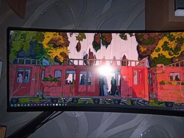 Фото: Mi Curved 30"