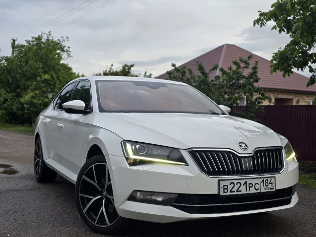 Фото: Skoda superb