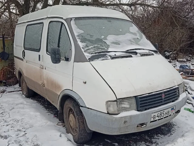 Фото: Продам Соболь 2000 года,мотор 406 карбюратор,газ/бензин,машина на ходу,резина слабая,учет временный днр и укр,цена 20000