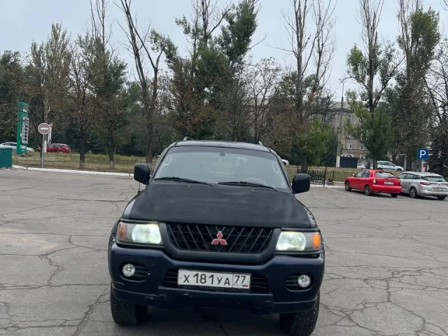 Фото: Живой Mitsubishi Montero 2002
