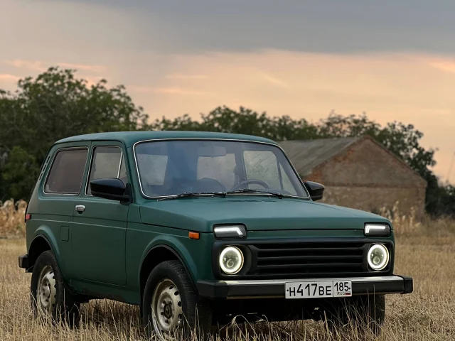Фото: Продам Ниву 2121 1981 4x4 на полном ходу , сел поехал .Мотор не дымит , давление хорошее , коробка работает плавно , под