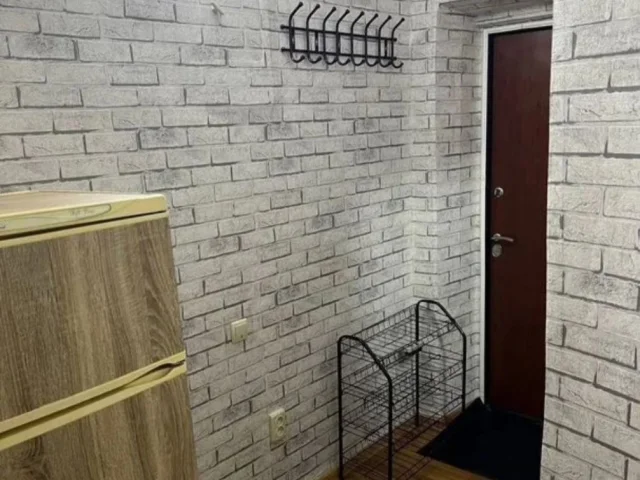 Фото: 1-комнатная квартира, 31.2 м², улица Калугина, Октябрьский район, город Луганск