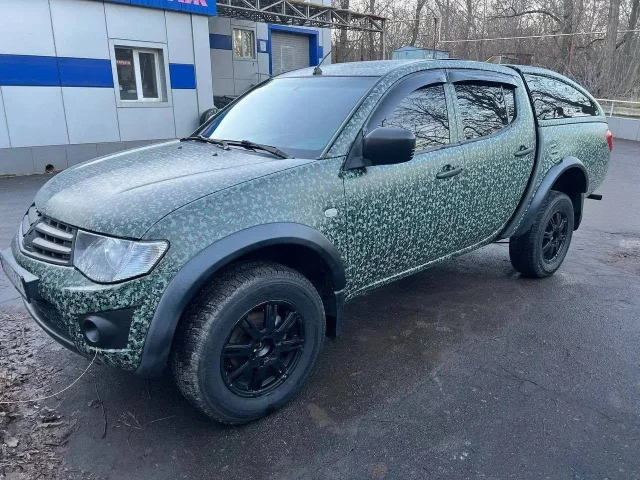 Фото: Продам автомобиль Mitsubishi L200 2.5 MT., механика