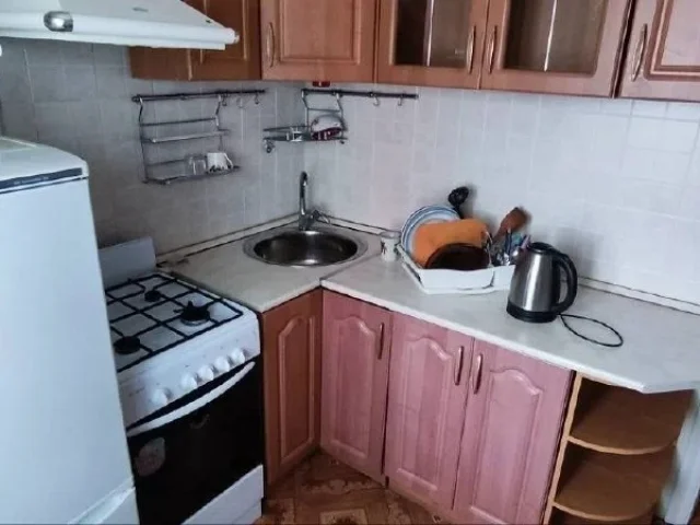 Фото: Сдам 1-ком квартиру в Макеевке, на Капитальной. Квартира полностью укомплектована. Только на длительный срок! Вода по гр