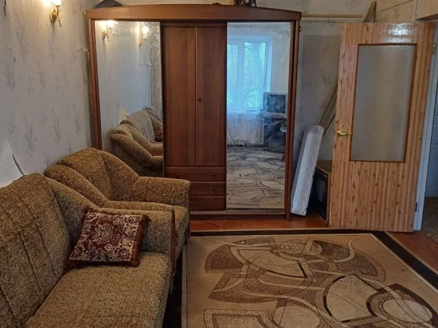 Фото: Сдам 1к.кв с большой кухней,Левый берег!Район рынка Солнечный, пр-кт Ленинградский,по ул.Олимпийская,11