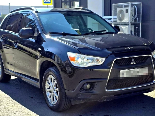 Фото: Продаю свой автомобиль Mitsubishi Asx 2011 года. Полностью обслужен. Без ДТП Родной пробег 205000. По кузову как на фото