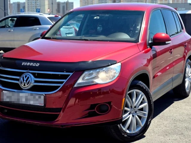 Фото: Продаю свой автомобиль volkswagen tiguan 2009 года. Без ДТП. Один владелец с момента покупки. Акпп Полноценный Автомат A