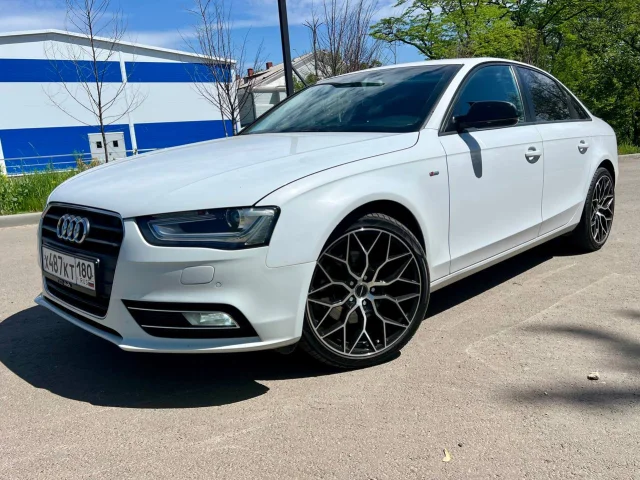 Фото: Продам AUDI A4 B8