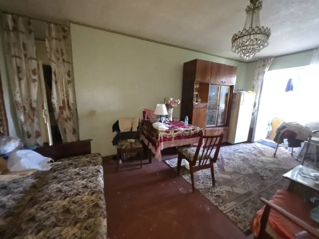 Фото: Продам 3-х ком. квартиру пр-кт. Победы 45, 3/4, не угловая.Квартира в центре города р-н Площади, окна пластик, сан узел 
