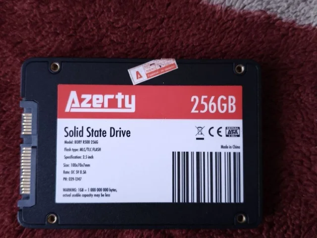 Фото: Продам внутренний SSD диск Azerty 256GB