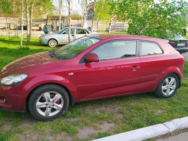Фото: Продам киа сид 1.6, 2009 год, полностью обслужен, два комплекта резины, 650000₽