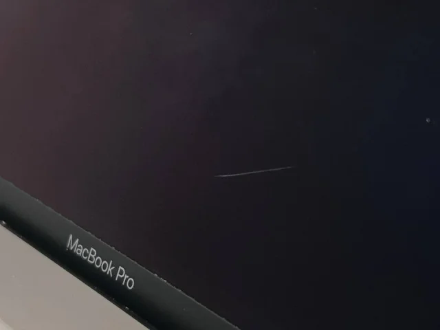 Фото: MacBook Pro 16" (2019 года) 16/512