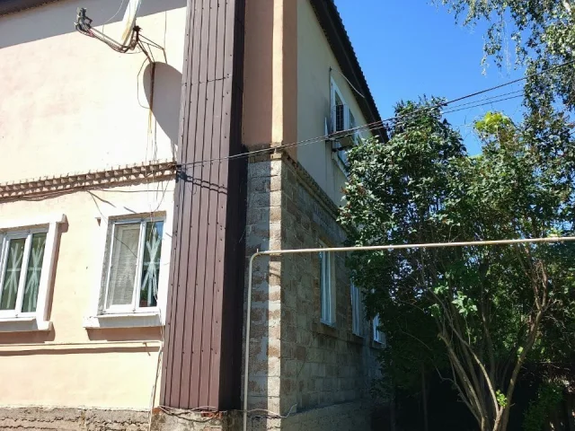 Фото: Продам большой, уютный дом ул. Новочеркасская, 20 соток.