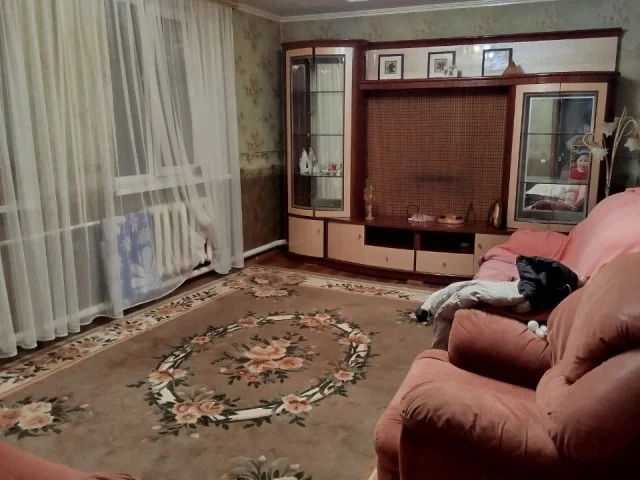 Фото: Стенка пр-во Италия б/у. Демонтаж,доставка,сборка на объекте входит в стоимость