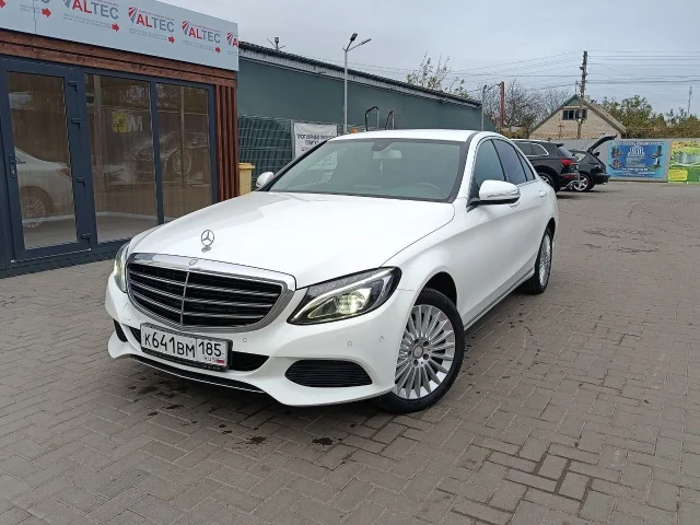 Фото: Mercedes C-Class W205. Отличное состояние. Не бит, не крашен Автотека зелёная. Куплен в марте 2015 года, выпуск 2014. Мо