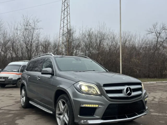 Фото: Продам Мерседес GL 2015 год 3.0 твин турбо бензин авто в отличном состоянии во владении два года я владелец затянута мор