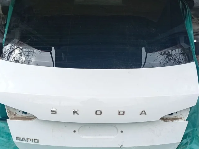 Фото: Продам крышку багажника Skoda Rapid II 2021г. Оригинал.Торг уместен