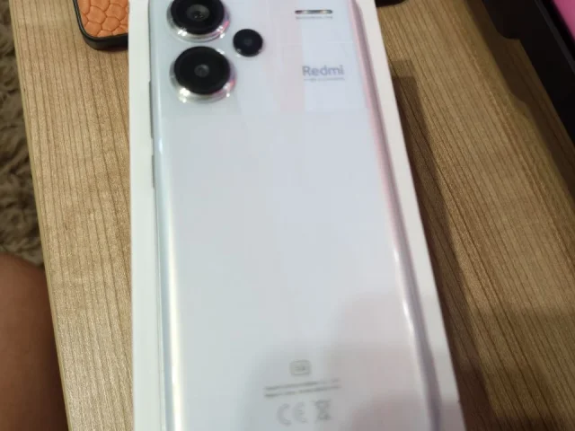 Фото: Продам xiaomi redmi not13 pro+, б/у , в идеальном состоянии. Коллекция чехлов в подарок)
