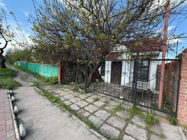 Фото: г. Горловка💢 р-н Черёмушки💢 возле магазина «Репка»