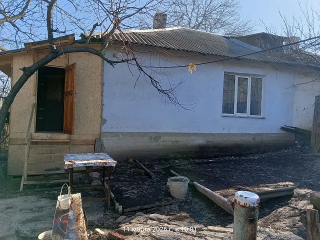 Фото: Продам квартиру на земле – 37м.кв. в Макеевке рядом с Галактикой (Красная Горка / Шоколад). 10 соток Приватизированной з