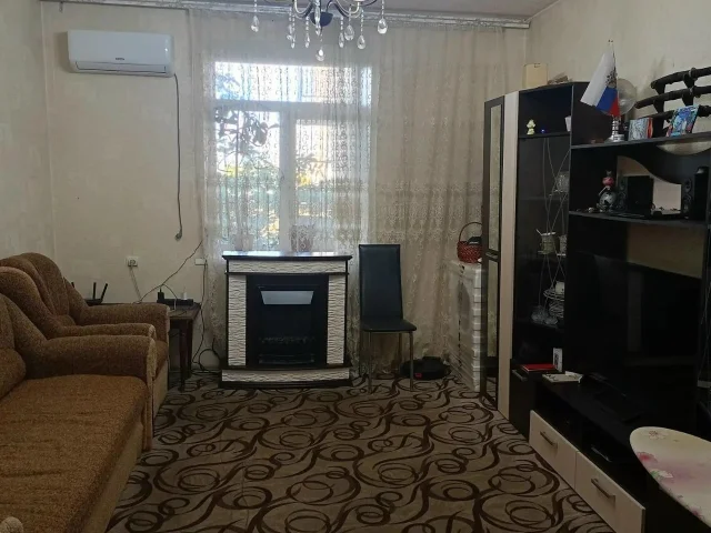Фото: Продам 2-ком. кв-ру, пр-т Ленина 23, 2/3, р-он 2 больницы, не угловая, комнаты раздельно, 52 кв.м. – общая. Окна пластик