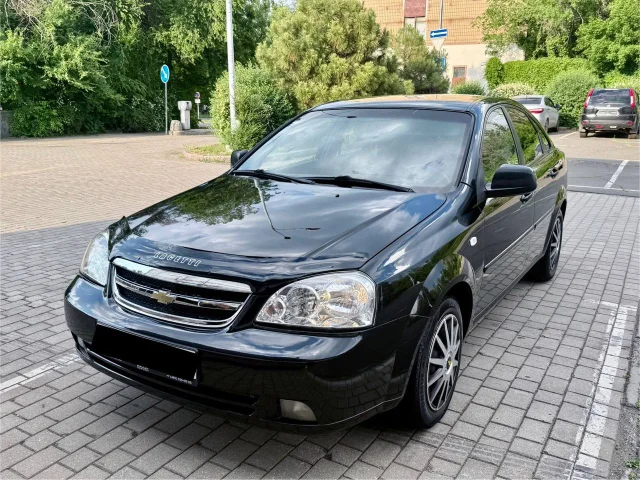 Фото: Продаю Chevrolet Lacetti! В отличном состоянии! 2011 года! Двигатель 1.6 16v не дымит не троит! Работает отлично! Коробк