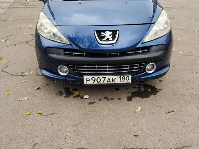 Фото: Peugeot( Пежо)207 ,1.4/16 клапанный. Очень экономичный с достаточной тягой( миллионник) КПП АМТ. 3 дв. хэтчбек, 2009 г.