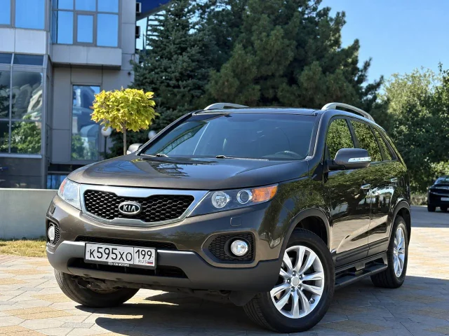 Фото: Продам KIA SORENTO 2009 года 2.4 мотор бензин на классическом 6ст Автомате на самой максимальной комплектации с пробегом