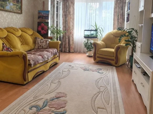 Фото: 🏙️ Продаётся 2-комнатная квартира в самом центре Луганска