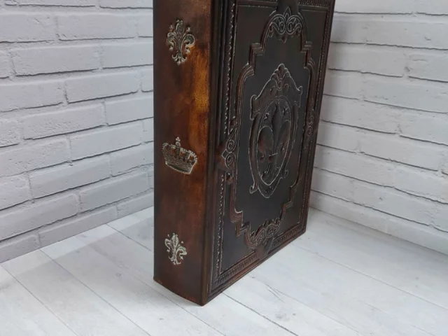 Фото: 🔥Продам кожаную книгу тайник (новую)