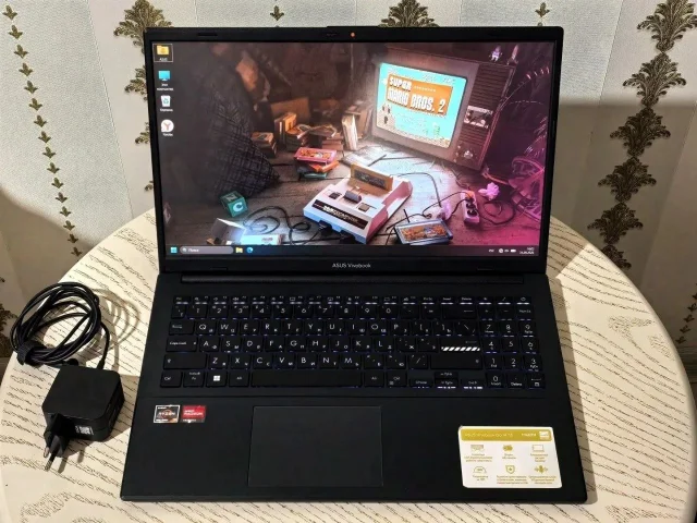 Фото: Современный мощный ноутбук,Asus vivobook Go 15, Ryzen 3 7320U,8 потоков до 4,1 ГГц,8 Гб ОЗУ DDR5, скоростной ssd Nvme Sa